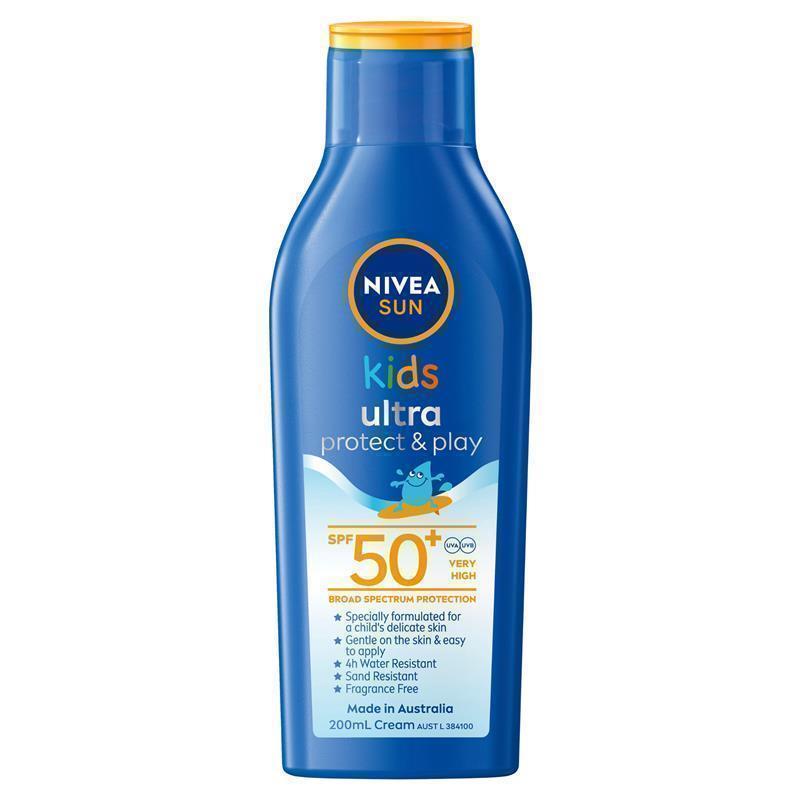Load image into Gallery viewer, NIVEA Sun SPF 50+ Kids Protect &amp; Play Ultra Beach 200ml
