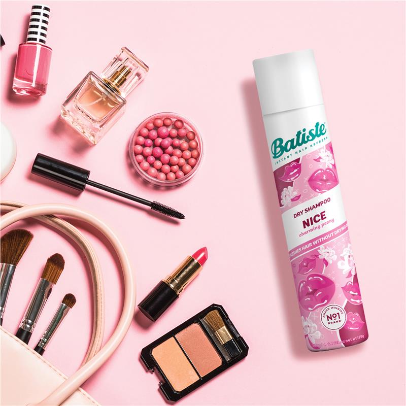 Load image into Gallery viewer, Batiste Naughty &amp; Nice Dry Shampoo Gift Set 200ml
