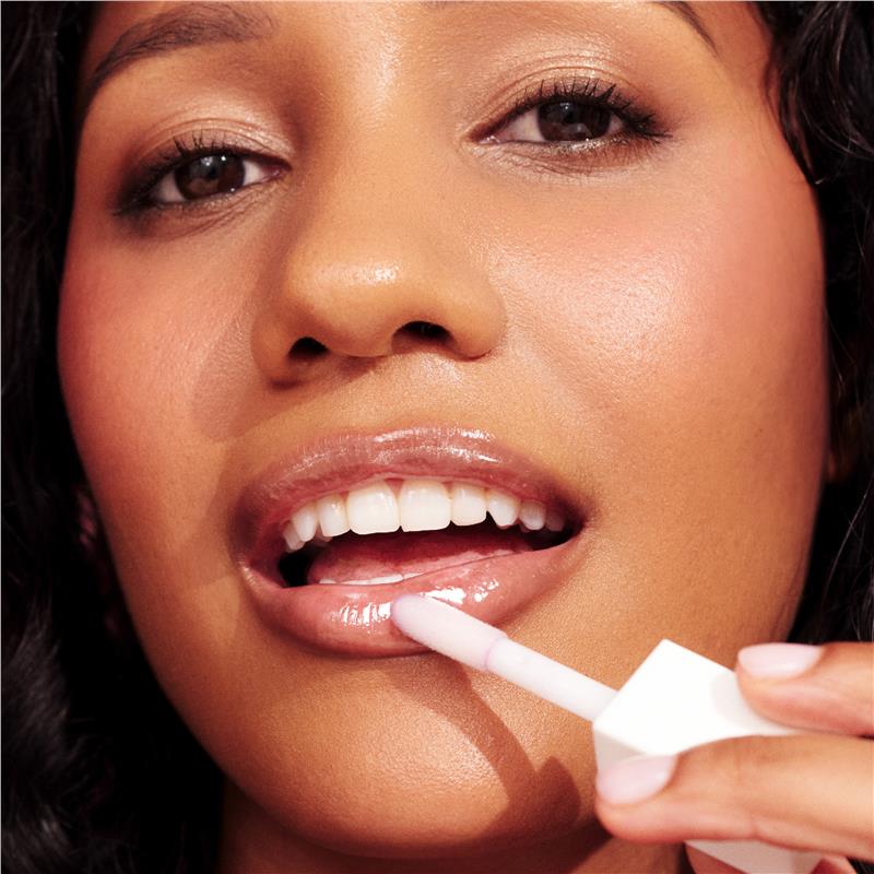 Load image into Gallery viewer, MCoBeauty Lip Oil Hydrating Treatment Sheer Violet
