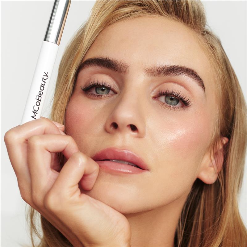 Load image into Gallery viewer, MCoBeauty XtendLash Mascara
