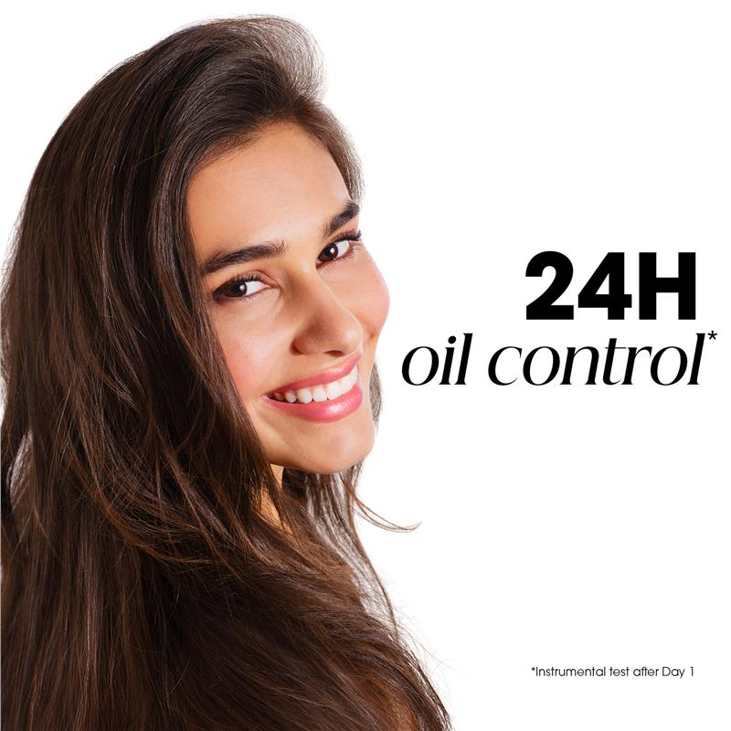 Load image into Gallery viewer, Klorane Dry Shampoo With Nettle &amp; Vitamin E 150ml
