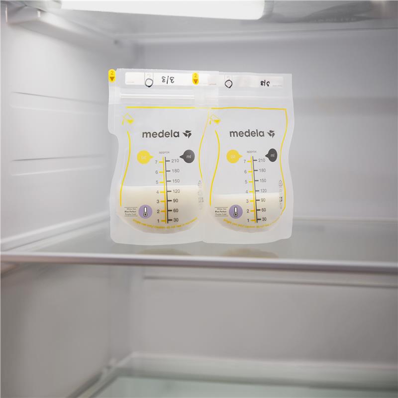 Load image into Gallery viewer, Medela Easy Pour Breast Milk Storage Bags 25 Pack
