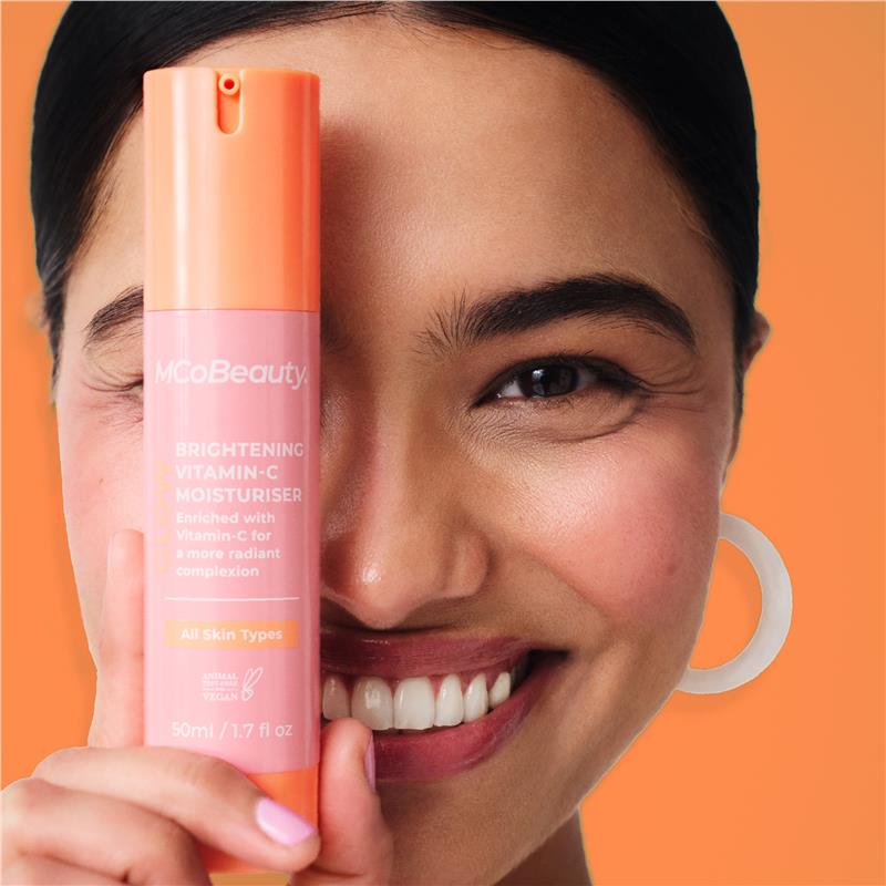 Load image into Gallery viewer, MCoBeauty Glow Brightening Vitamin C Moisturiser 50ml
