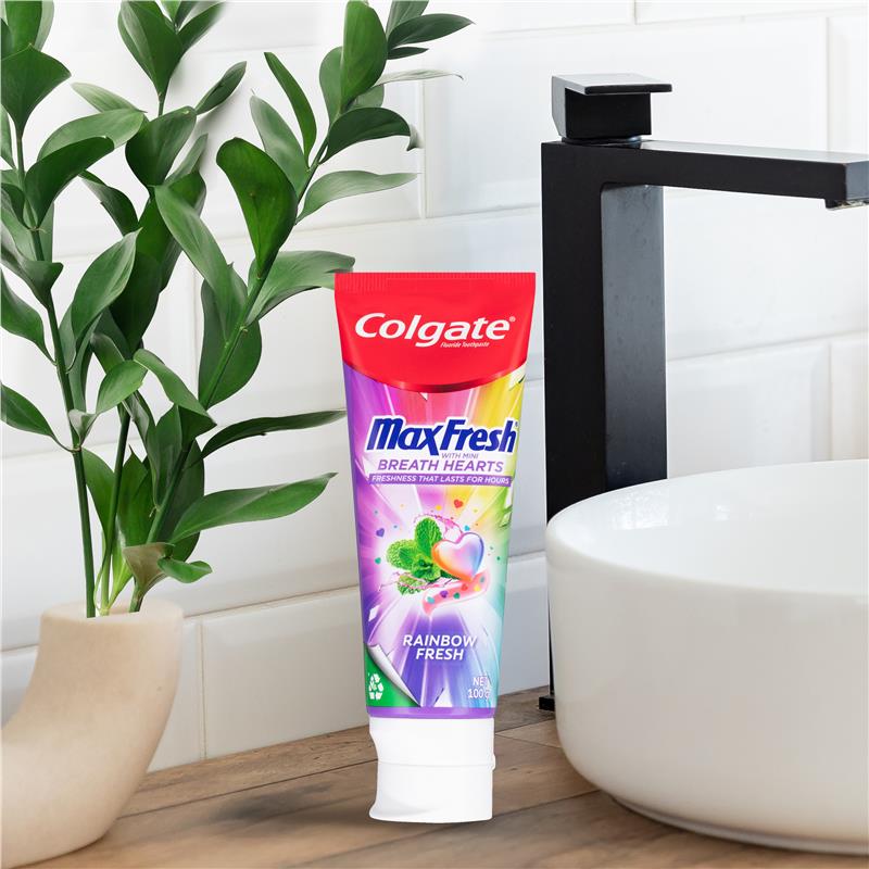 Load image into Gallery viewer, Colgate Toothpaste Max Fresh Rainbow Fresh 100g
