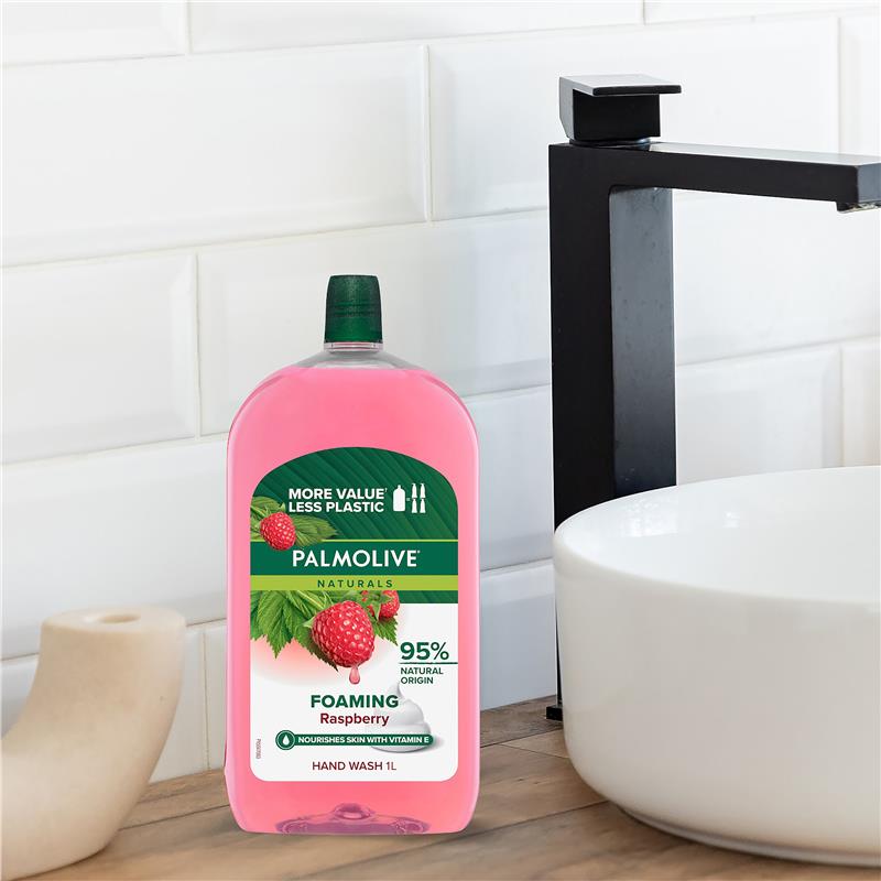 Load image into Gallery viewer, Palmolive Naturals Foaming Hand Wash Refill Raspberry 1L
