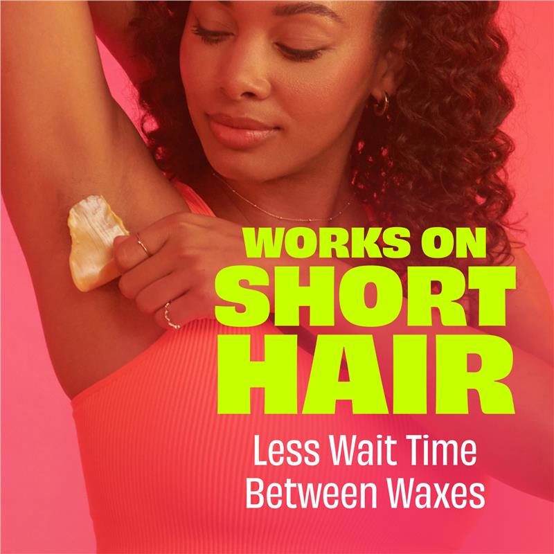 Load image into Gallery viewer, Nair Sensitive Salon Divine Strip Free Wax 100g
