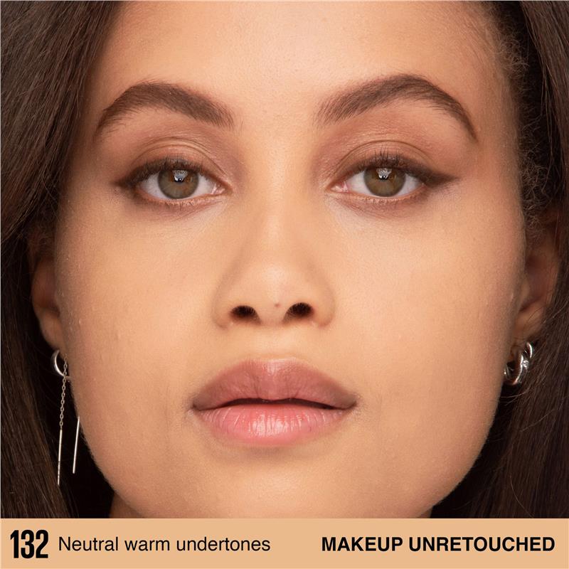 Load image into Gallery viewer, Maybelline Superstay Lumi Matte Longwear 30H Foundation 132
