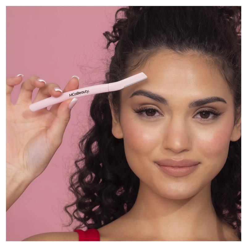Load image into Gallery viewer, MCoBeauty Dermaplaning Facial Razor Duo Pack
