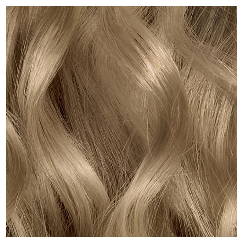 Load image into Gallery viewer, Clairol Colour Strong Kit 8.1 Medium Ash Blonde
