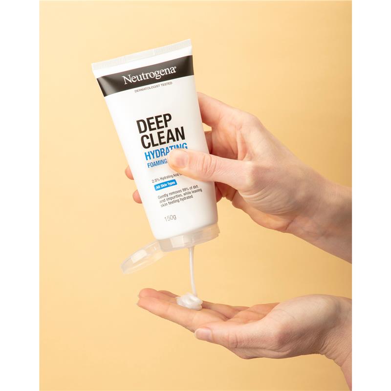 Load image into Gallery viewer, Neutrogena Deep Clean Hydrating Foaming Cleanser 150g
