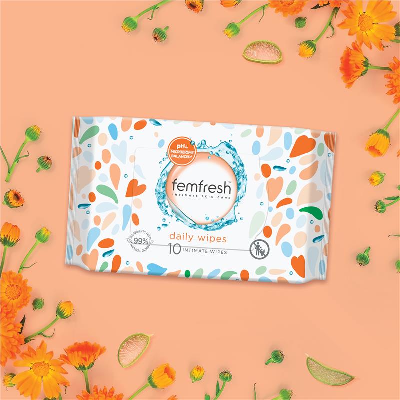 Load image into Gallery viewer, Femfresh Pocket Wipes 10 Travel Pack

