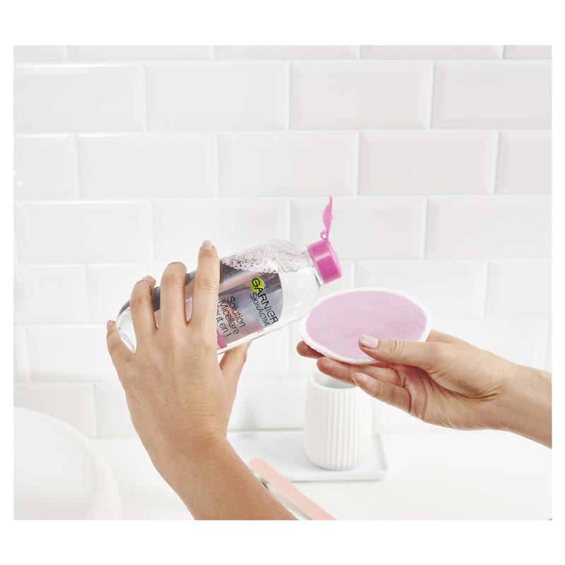 Load image into Gallery viewer, Garnier Micellar Reusable Eco Pads 3 Pack
