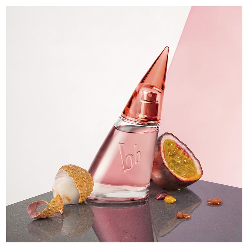 Load image into Gallery viewer, Bruno Banani Woman Absolute Eau De Toilette 50ml
