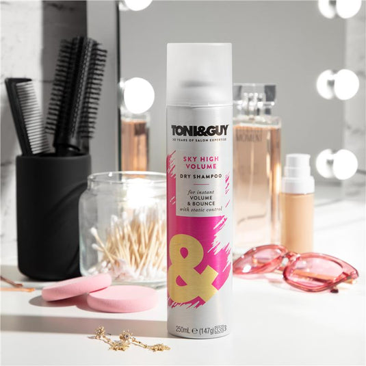 Toni & Guy Glamour Sky High Dry Shampoo 250ml