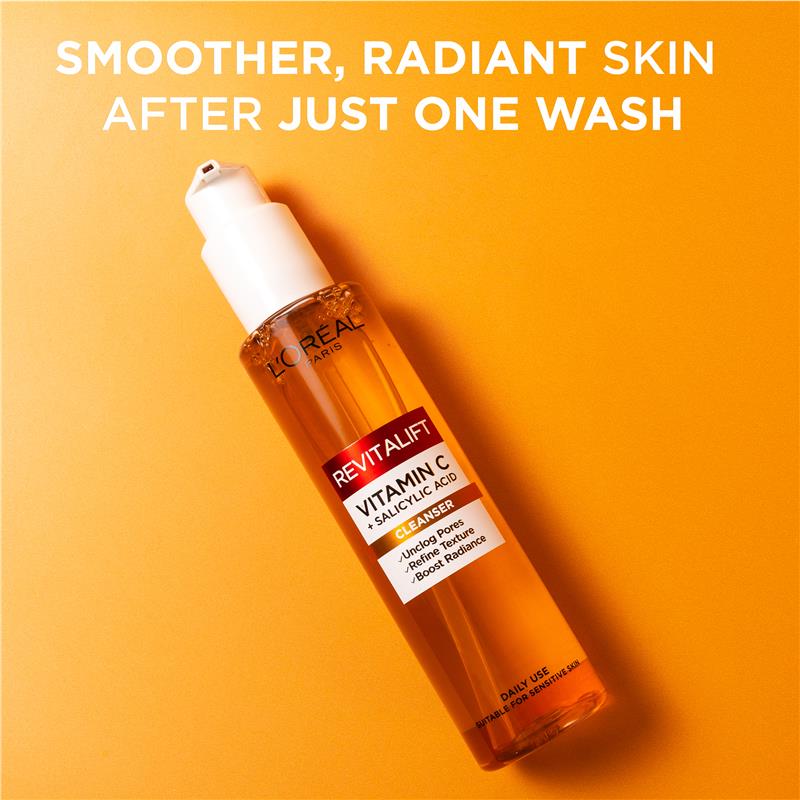 Load image into Gallery viewer, L'Oreal Paris Revitalift Clinical Vitamin C Cleanser 150ml
