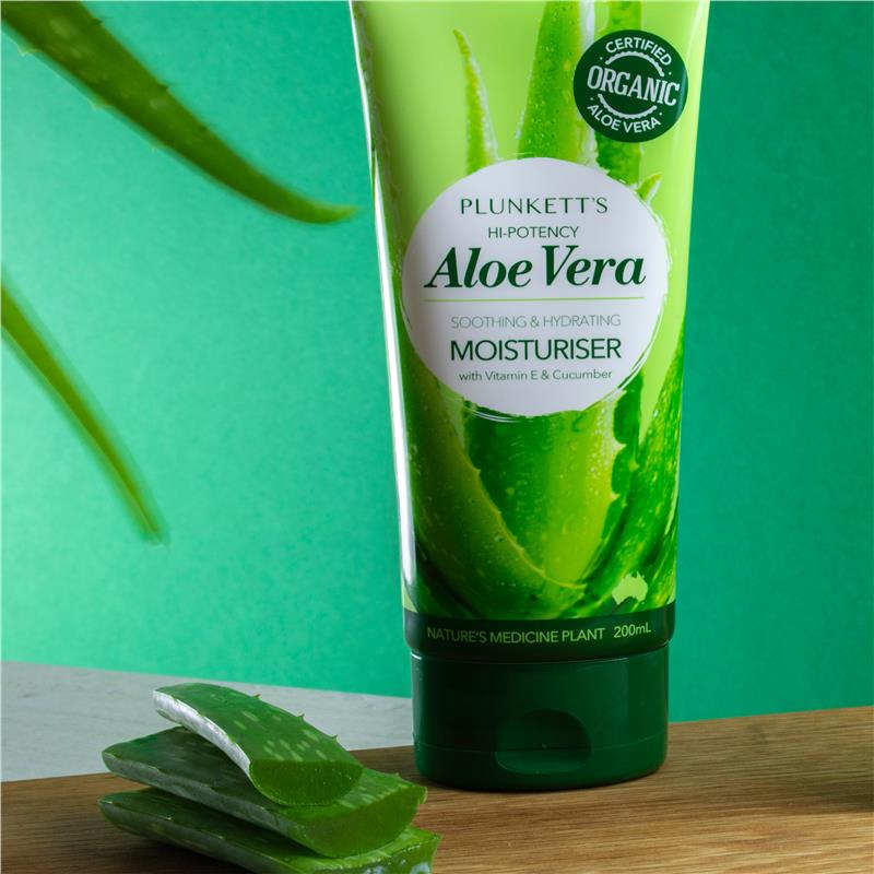 Load image into Gallery viewer, Plunketts Hi-Potency Aloe Vera Soothing &amp; Hydrating Moisturiser 200ml
