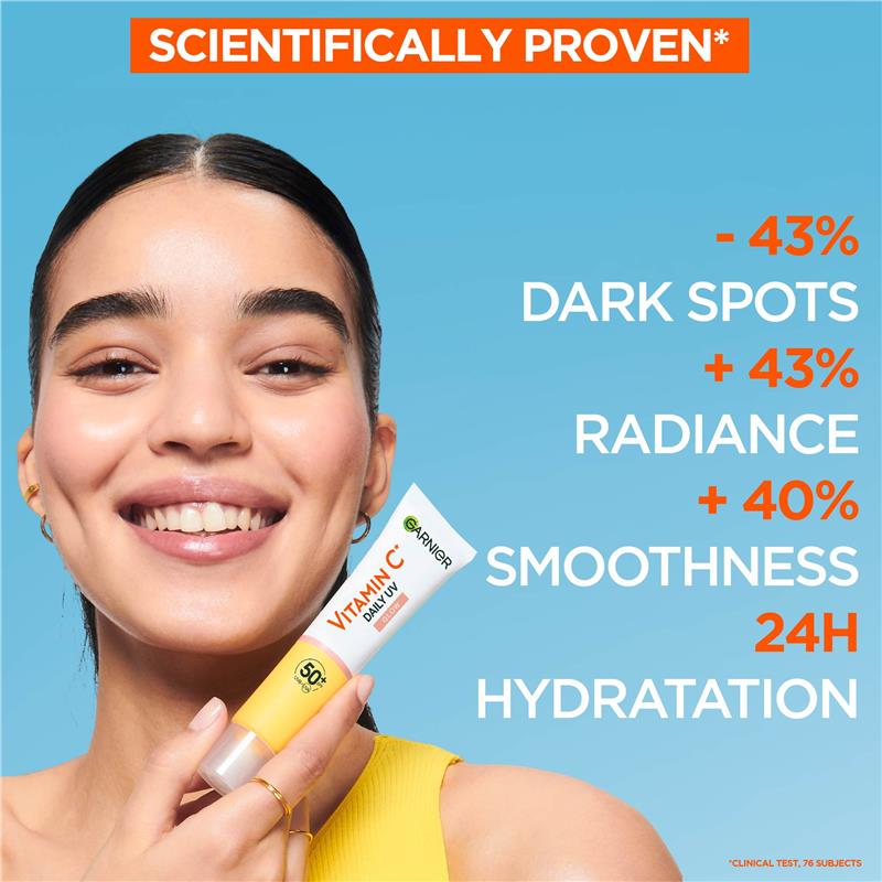 Load image into Gallery viewer, Garnier Vitamin C Glow Daily Tinted Eventone Fluid SPF 50+ 40ml
