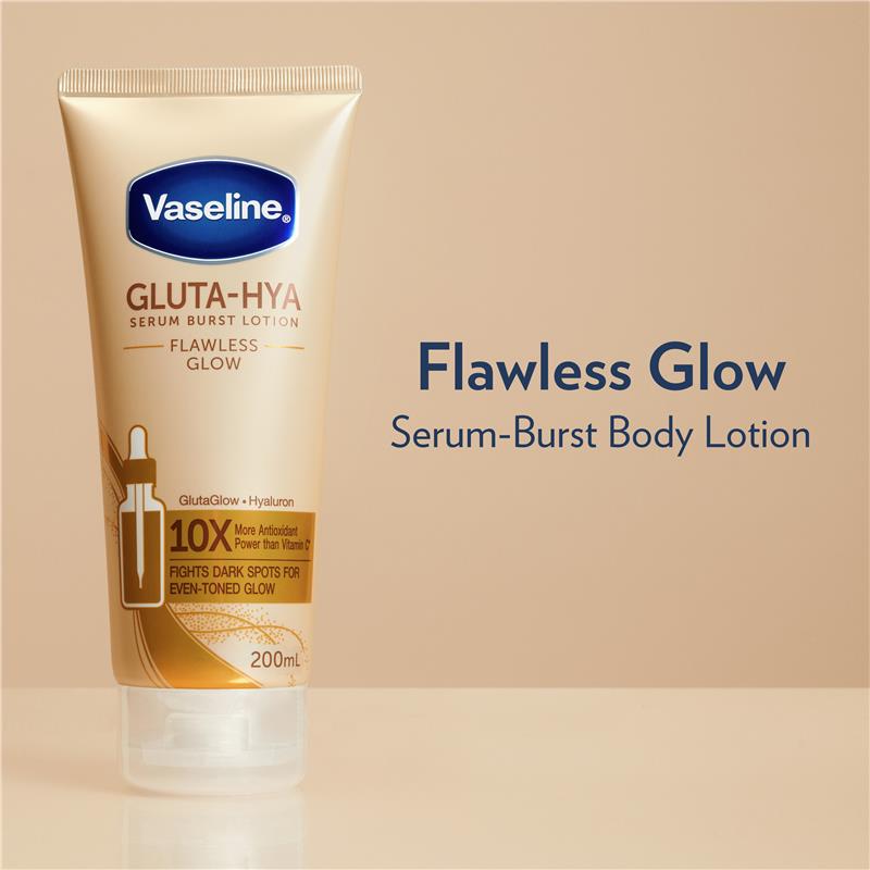 Load image into Gallery viewer, Vaseline Gluta-Hya Serum Boost Lotion Flawless Glow 200ml
