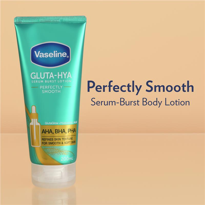 Load image into Gallery viewer, Vaseline Gluta-Hya Serum Boost Lotion Smoothing Perfector 200ml
