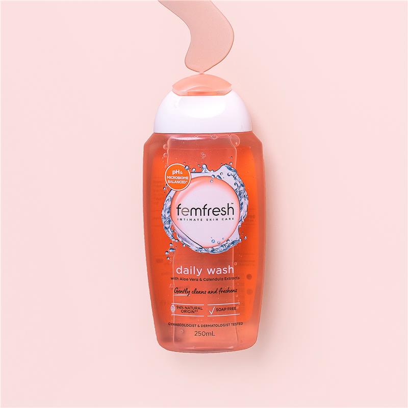 Load image into Gallery viewer, Femfresh Daily Wash 250ml
