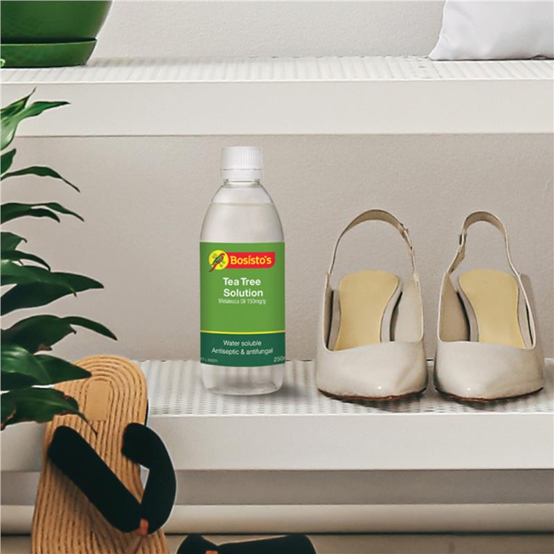 Load image into Gallery viewer, Bosisto's Tea Tree Solution 250ml
