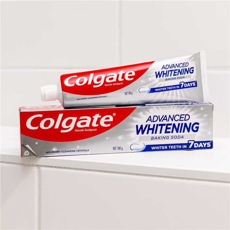 Load image into Gallery viewer, Colgate Toothpaste Advanced Whitening Baking Soda 180g
