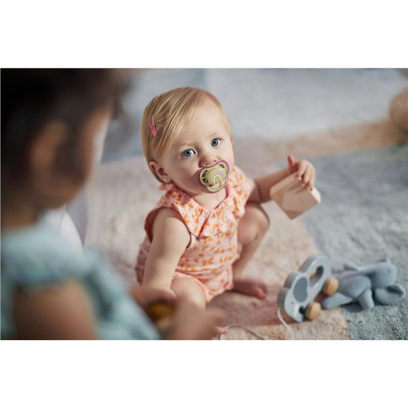 Load image into Gallery viewer, Avent Ultra Air Soother 0-6 Months Deco Mixed 2 Pack
