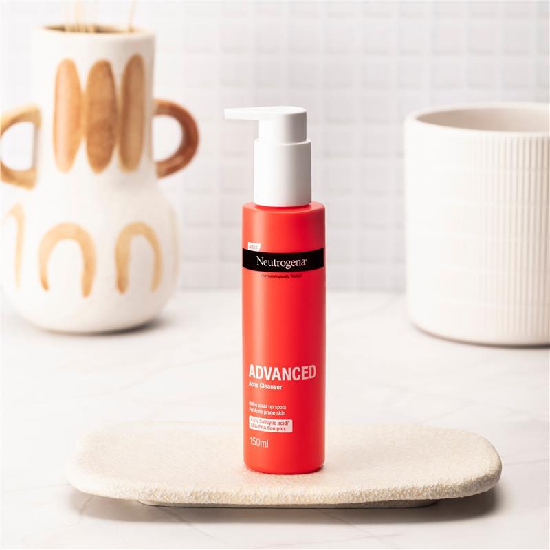 Load image into Gallery viewer, Neutrogena Advanced Acne Cleanser 150ml
