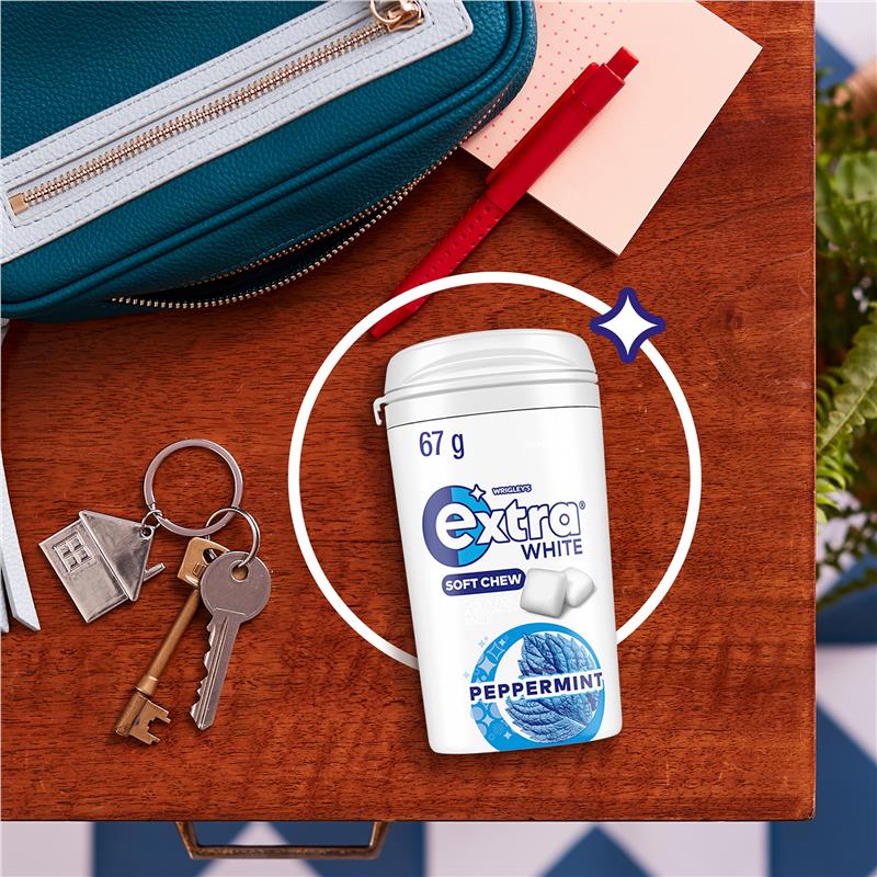 Load image into Gallery viewer, Wrigleys Extra Soft Chew Peppermint Bottle 67g
