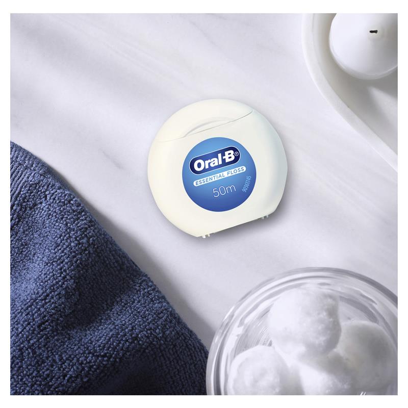 Load image into Gallery viewer, Oral B Floss Waxed Mint 50m
