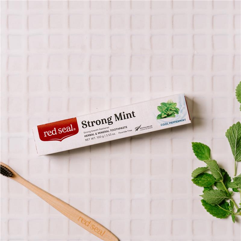 Load image into Gallery viewer, Red Seal Toothpaste Strong Mint 100g
