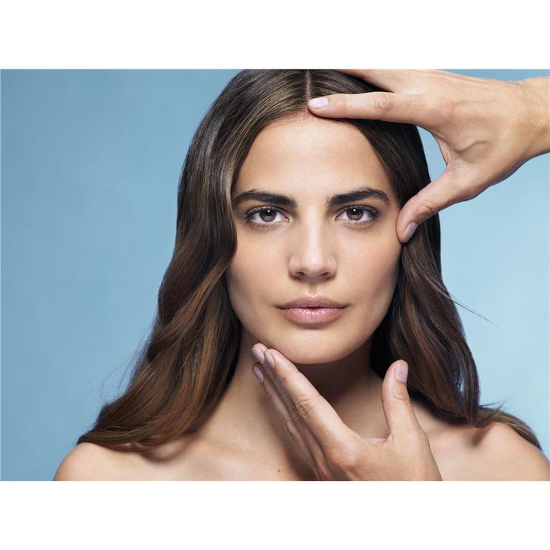 Load image into Gallery viewer, La Roche-Posay Redermic R Retinol Anti-Ageing Moisturiser 30ml
