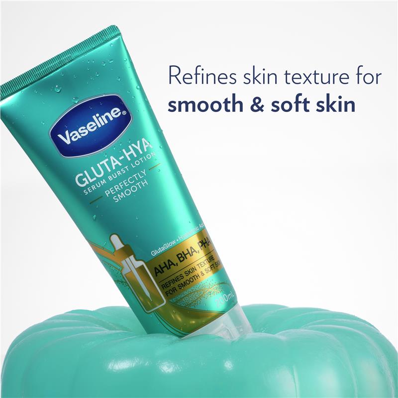 Load image into Gallery viewer, Vaseline Gluta-Hya Serum Boost Lotion Smoothing Perfector 200ml

