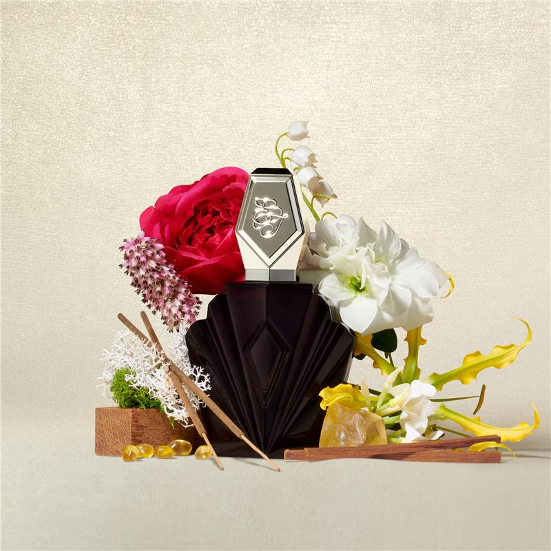 Load image into Gallery viewer, Elizabeth Taylor Passion For Women Eau de Toilette 74ml
