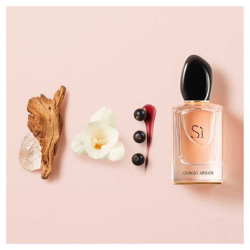 Load image into Gallery viewer, Giorgio Armani Si Eau de Parfum 30ml
