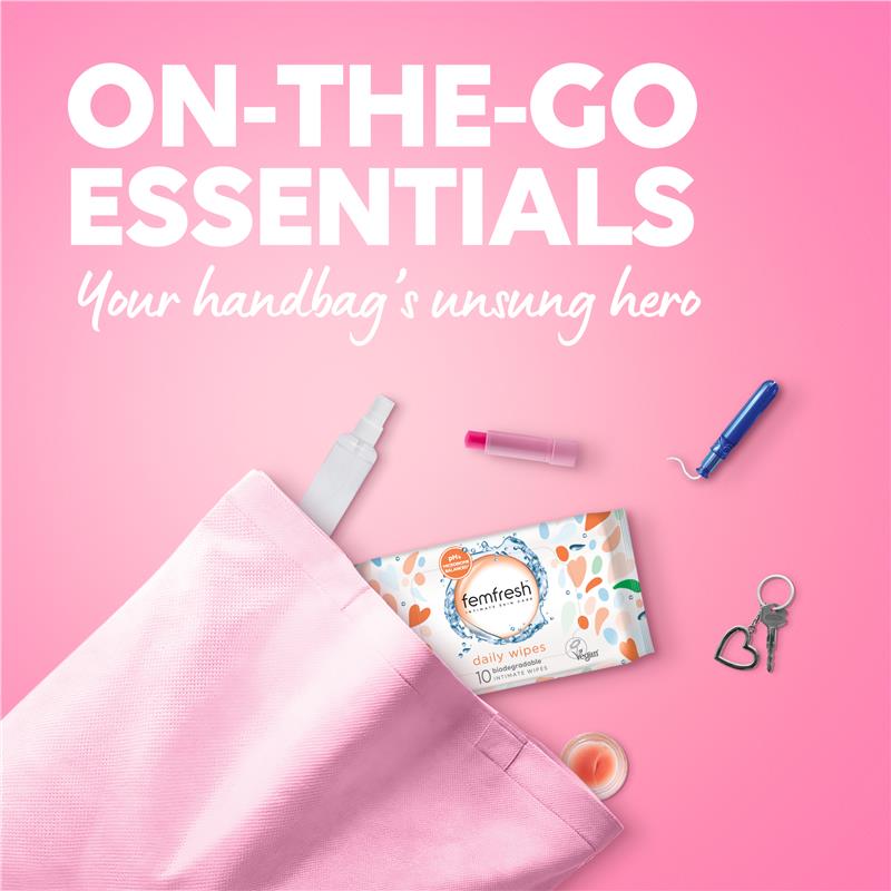 Load image into Gallery viewer, Femfresh Pocket Wipes 10 Travel Pack

