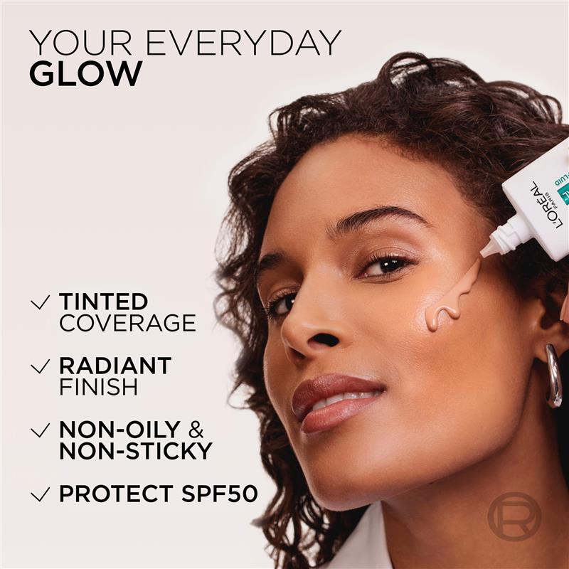 Load image into Gallery viewer, L'Oreal Bright Reveal Tinted SPF 50 Fluid Medium 50ml
