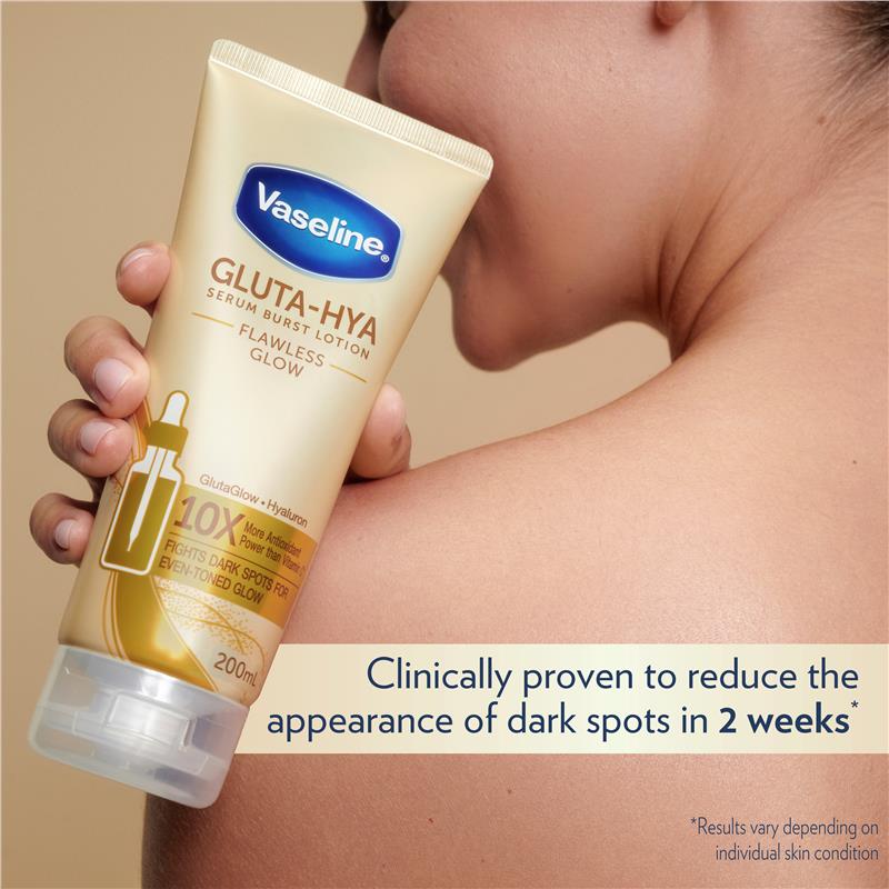 Load image into Gallery viewer, Vaseline Gluta-Hya Serum Boost Lotion Flawless Glow 200ml
