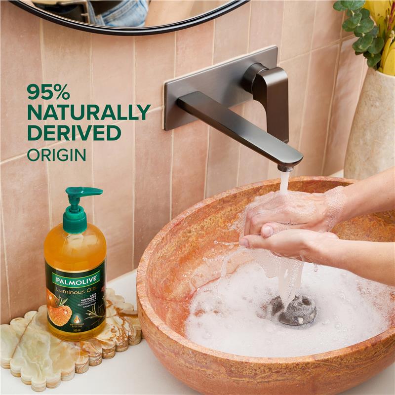 Load image into Gallery viewer, Palmolive Luminous Oils Hand Wash Mandarin &amp; Rosemary Oil 500ml
