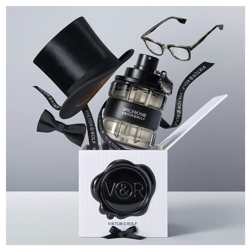 Load image into Gallery viewer, Viktor &amp; Rolf Spicebomb Eau De Toilette 90ml 2 Piece Set
