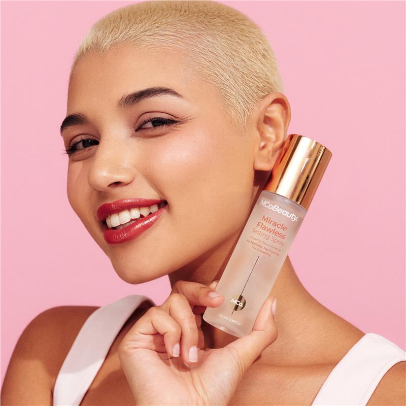 Load image into Gallery viewer, MCoBeauty Miracle Flawless Setting Spray
