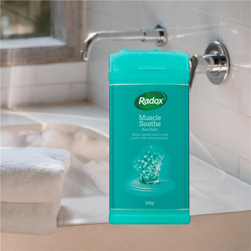 Load image into Gallery viewer, Radox Muscle Soothe Bath Salts 500g
