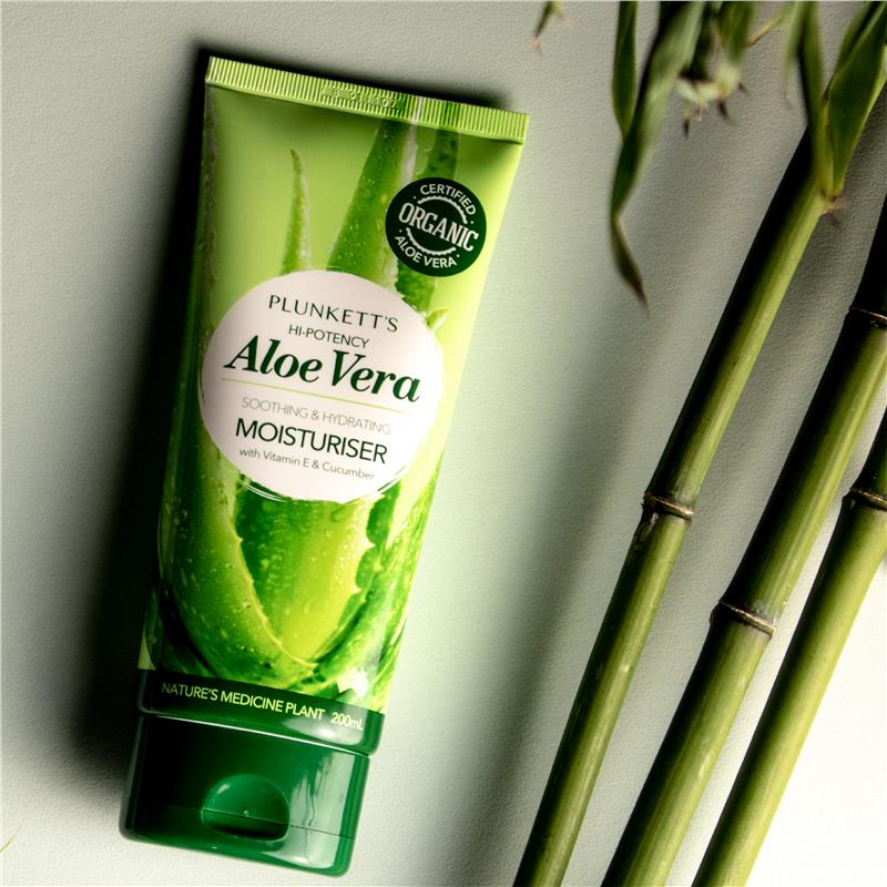 Load image into Gallery viewer, Plunketts Hi-Potency Aloe Vera Soothing &amp; Hydrating Moisturiser 200ml
