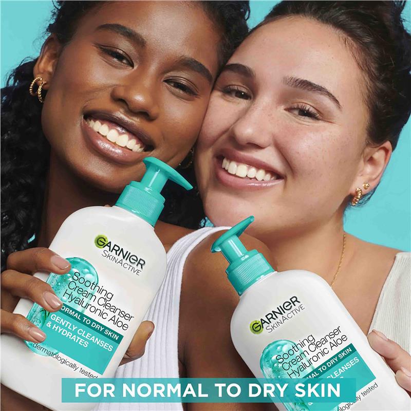 Load image into Gallery viewer, Garnier Hyaluronic Aloe Cream Cleanser 250ml
