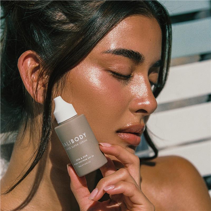 Load image into Gallery viewer, Bali Body Tinted Super Serum Tan SPF30 30ml
