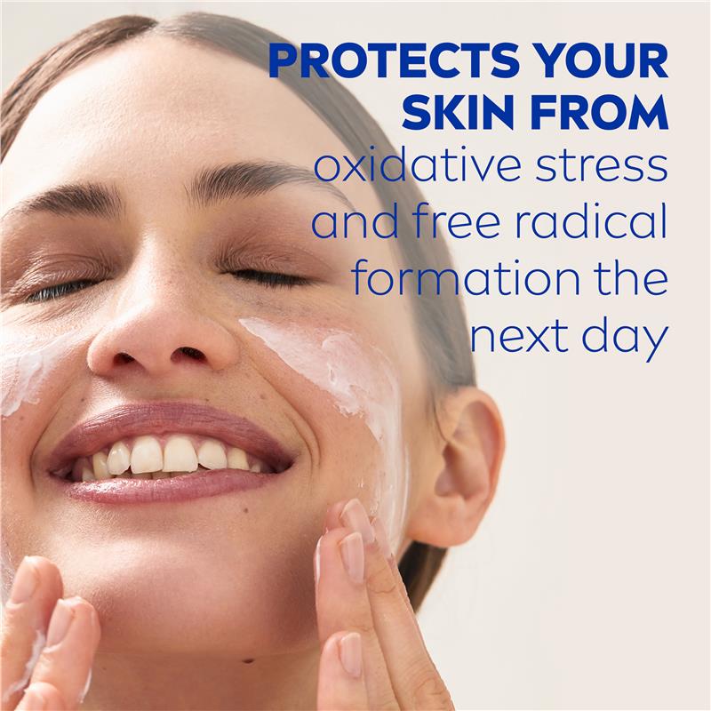 Load image into Gallery viewer, NIVEA Daily Essentials Nourishing Face Moisturiser Night 50ml
