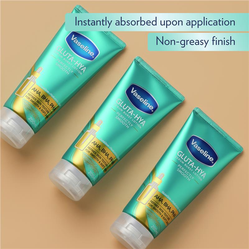Load image into Gallery viewer, Vaseline Gluta-Hya Serum Boost Lotion Smoothing Perfector 200ml
