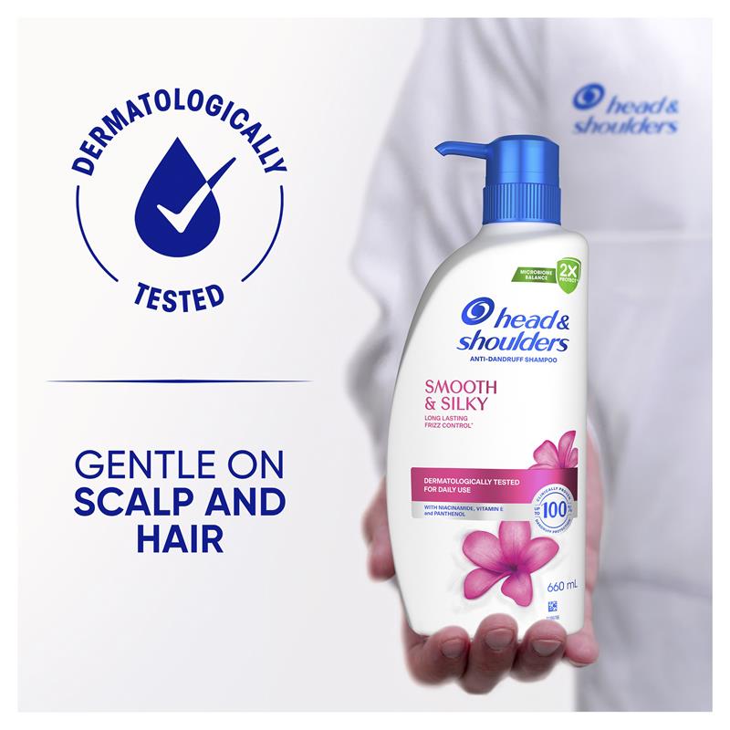 Load image into Gallery viewer, Head &amp; Shoulders Smooth &amp; Silky Shampoo 660ml
