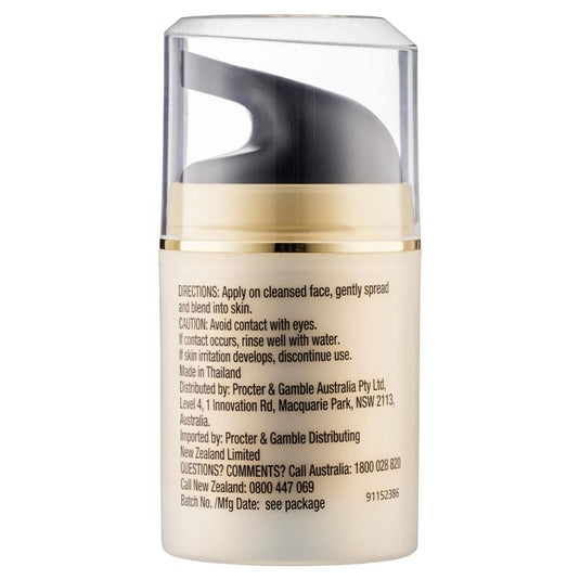 Olay Total Effects 7 in One Touch of Foundation Face Cream BB Crème SPF 15 50g