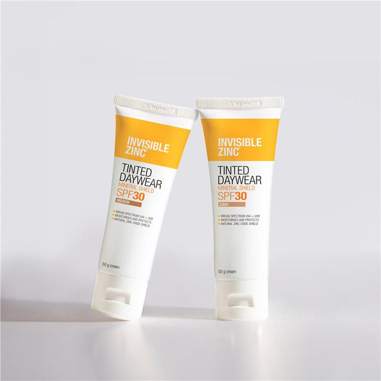 Invisible Zinc Tinted Daywear Light SPF 30+ 50g